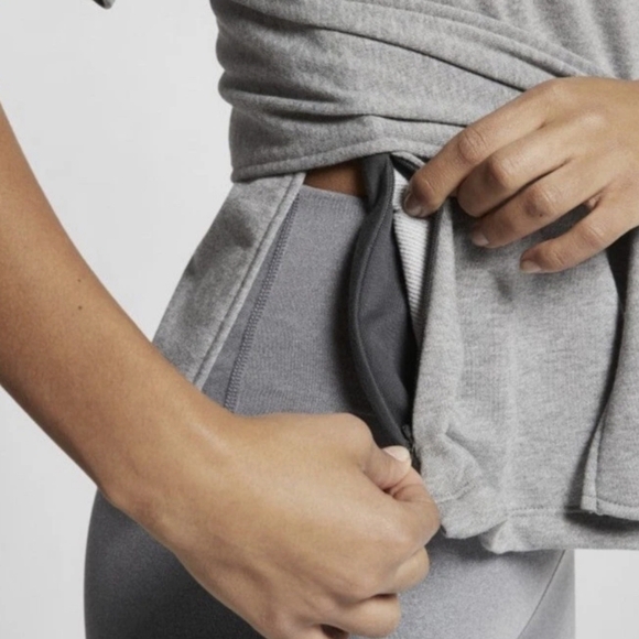 Nike Studio Front Tie Stretch Jersey Yoga Top Black Size Medium V-Back - Picture 16 of 16